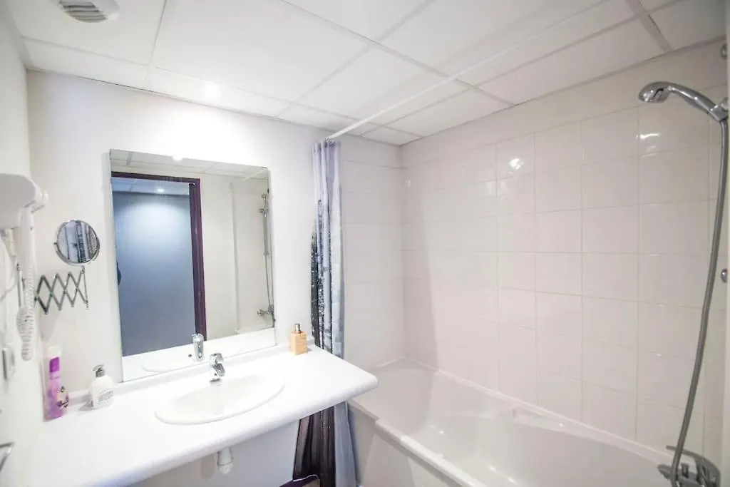 Studio Au Sommet - Clim - Gare Lourdes Apartment